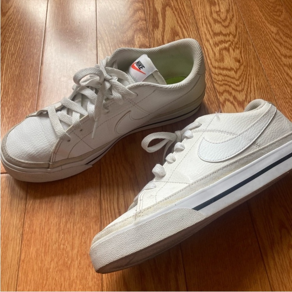 Nike white 8.5 women
